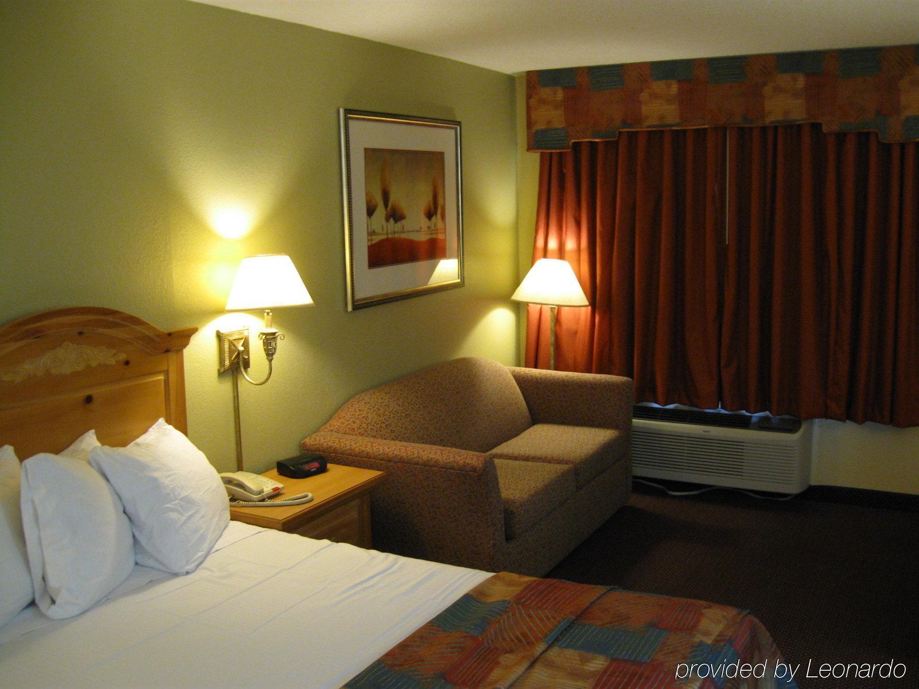 Baymont By Wyndham Terrell Hotel Phòng bức ảnh